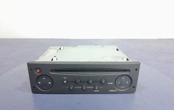 Renault Clio III Radio/CD/DVD/GPS head unit 8200633621