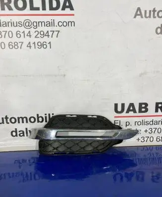 Mercedes-Benz GLK (X204) Front bumper lower grill A2048857123 A2048853374