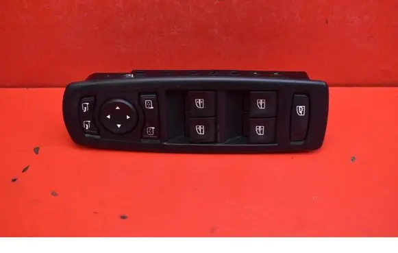 Renault Megane III Electric window control switch 809610006R