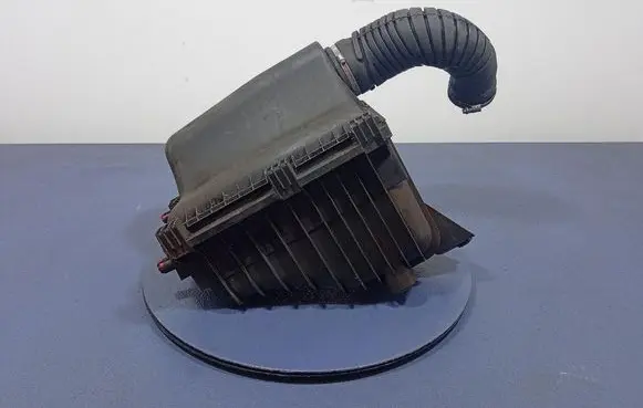 Mercedes-Benz Sprinter W901 W902 W903 W904 Air filter box 0010942403