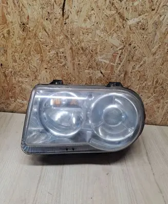 Chrysler 300 - 300C Headlight/headlamp