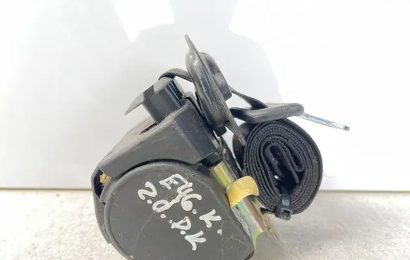 BMW 3 E46 Front seatbelt 6062133 04101117