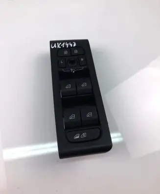 Volvo XC90 Electric window control switch 32279441