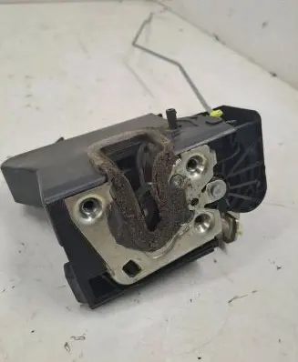 Dacia Sandero III Rear door lock 825033052RB