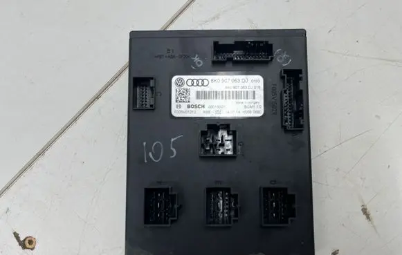 Audi A4 S4 B8 8K Comfort/convenience module 8K0907063DJ
