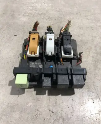 Volkswagen PASSAT B7 Comfort/convenience module 3AA937087