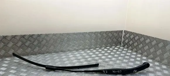 Hyundai Tucson IV NX4 Front wiper blade arm
