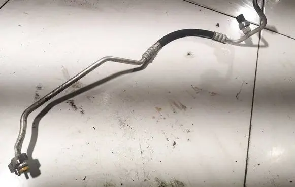BMW X5 E70 Air conditioning (A/C) pipe/hose 6945725
