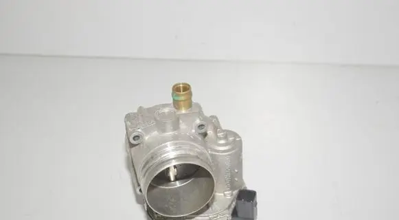 BMW X1 E84 Throttle valve 7588625 13547588625