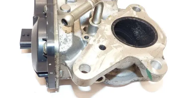 Renault Master III EGR valve 147103921R 8201353607