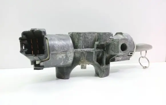 Toyota Avensis T250 Ignition lock 450200504