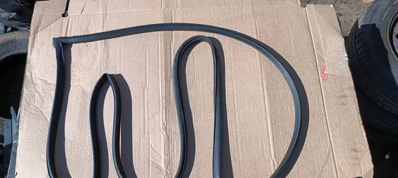 KIA Ceed Front door rubber seal 