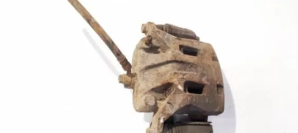 Nissan Pathfinder R51 Front brake caliper