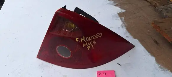 Ford Mondeo Mk III Rear/tail lights 