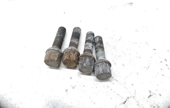 Mercedes-Benz A W168 Nuts/bolts 
