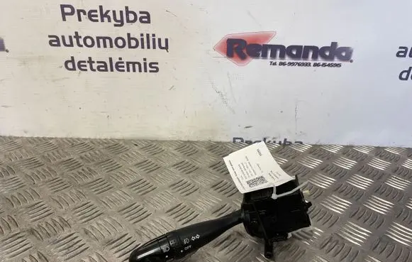 Toyota RAV 4 (XA20) Indicator stalk 173682