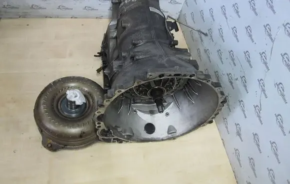 Land Rover Discovery 3 - LR3 Automatic gearbox TGD500570