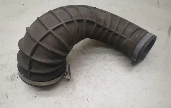 Volvo V70 Air intake hose/pipe 08634143