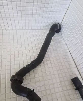 Volkswagen Tiguan Engine coolant pipe/hose 3B0122291