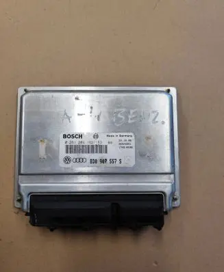 Audi A4 S4 B5 8D Engine control unit/module 8D0907557S 26SA4561 0261204182