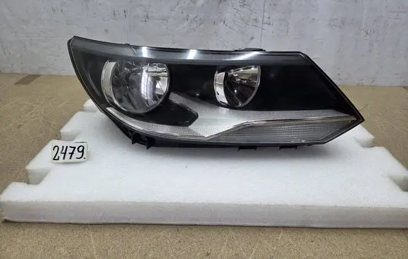 Volkswagen Tiguan Headlight/headlamp 5N1941006C 1EL1773