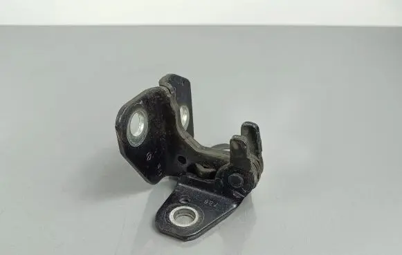 Jeep Grand Cherokee Front door upper hinge