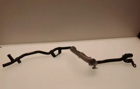 Volkswagen Transporter - Caravelle T6 Engine coolant pipe/hose 04L121398A 04L121034