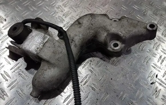 Citroen Xsara Picasso Engine mounting bracket 9630794780