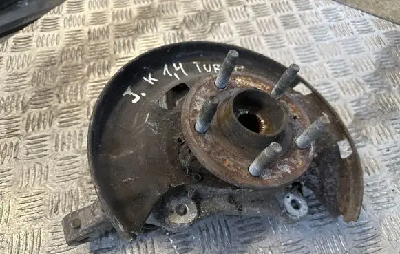 Opel Astra J Front wheel hub