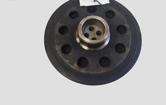 BMW 1 E81 E87 Crankshaft pulley