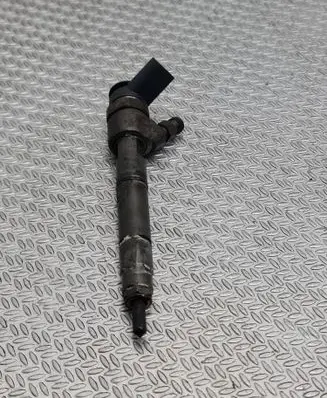 Fuel injector