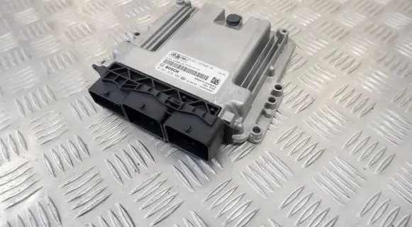Land Rover Evoque I Engine control unit/module BJ3212C520VB 0281018389