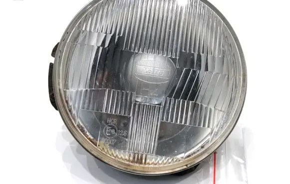 Mitsubishi Pajero Headlight/headlamp