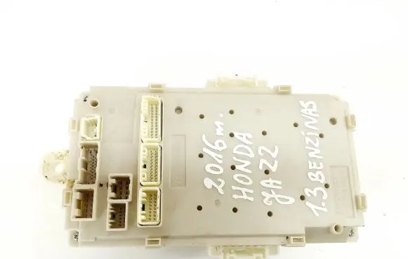 Honda Jazz Fuse module 747056350W 737015400W