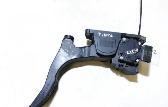 Skoda Fabia Mk1 (6Y) Accelerator throttle pedal 0280752217 6q1723503c
