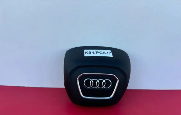 Audi A5 8T 8F Steering wheel airbag cover 62670230