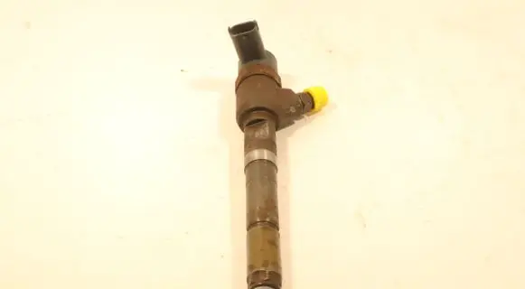 Opel Combo C Fuel injector 0445110083