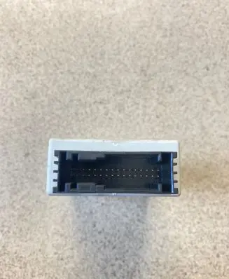 BMW 5 E60 E61 Center console control module 9183233 28137346