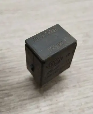 Renault Megane II Other relay 25230