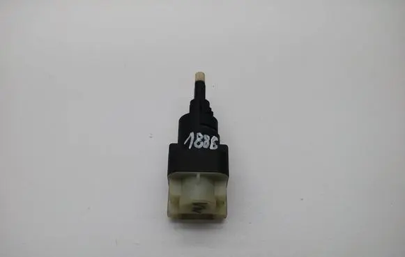 Audi A4 S4 B6 8E 8H Brake pedal sensor switch 1008900019
