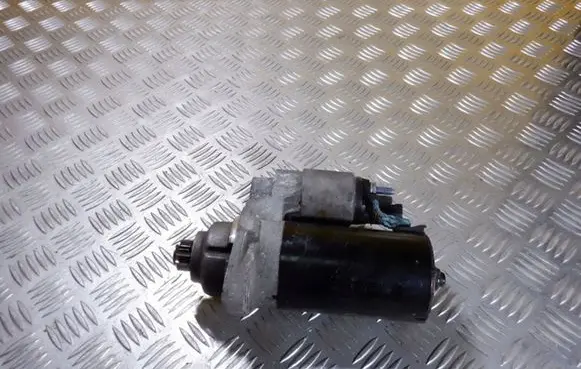 Volkswagen PASSAT B6 Starter motor 02Z911023E