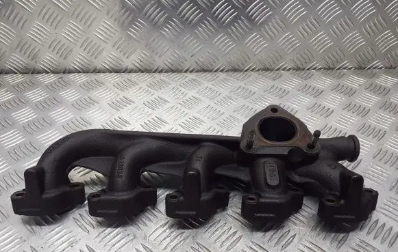 Volvo S60 Exhaust manifold