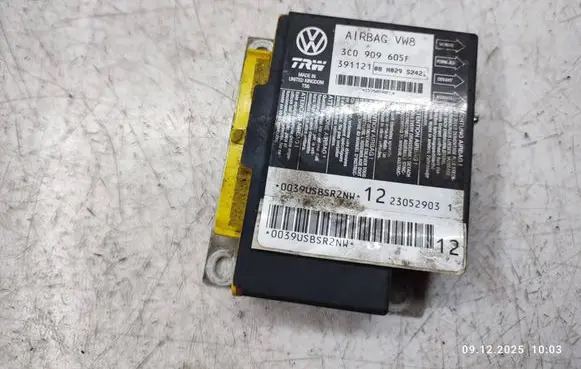 Volkswagen PASSAT B6 Airbag control unit/module 3C0909605F 391121 08H029S2421