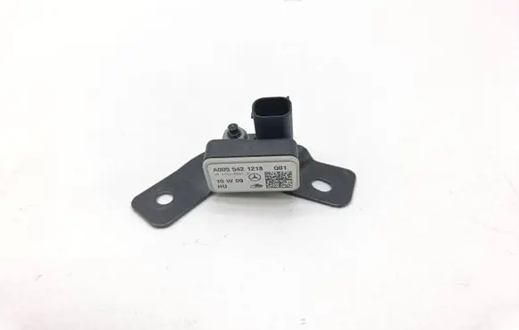 Mercedes-Benz E W212 Airbag deployment crash/impact sensor A0055421218