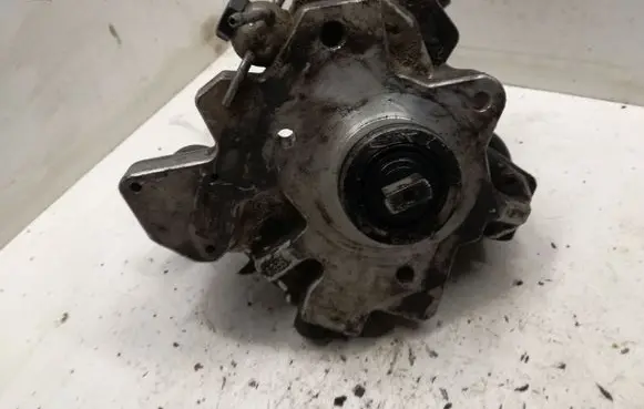 Hyundai Santa Fe Fuel injection high pressure pump 3310027400