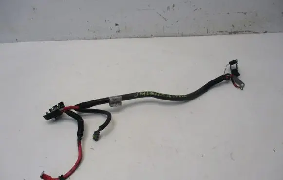 Alfa Romeo Giulietta Positive cable (battery)