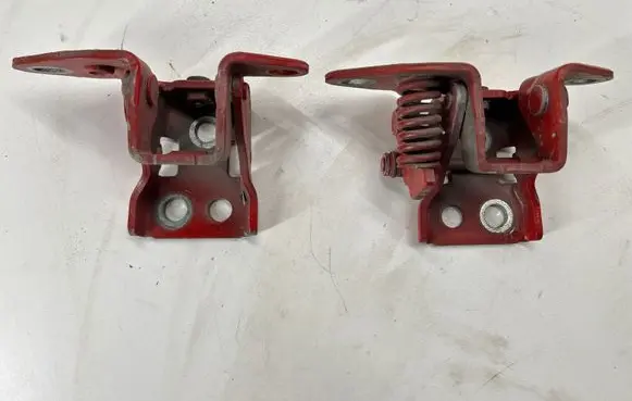 Dodge Challenger Front door hinges set 68024106AF 68026642AC