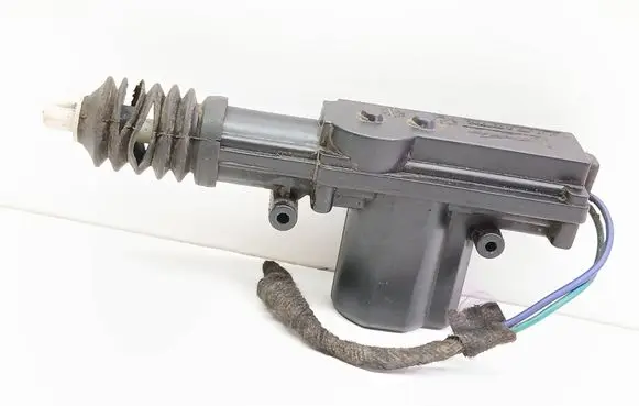 Volkswagen Golf III Central locking motor 932037992