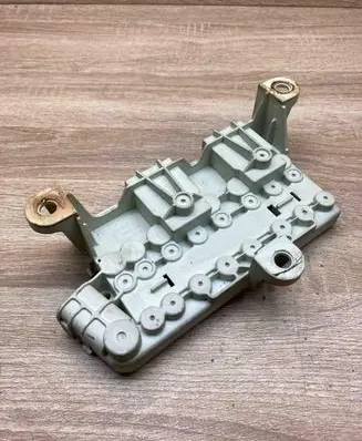 BMW 5 E39 Battery relay fuse 8387544