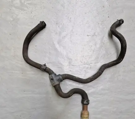 Opel Zafira C Engine coolant pipe/hose 13358859
